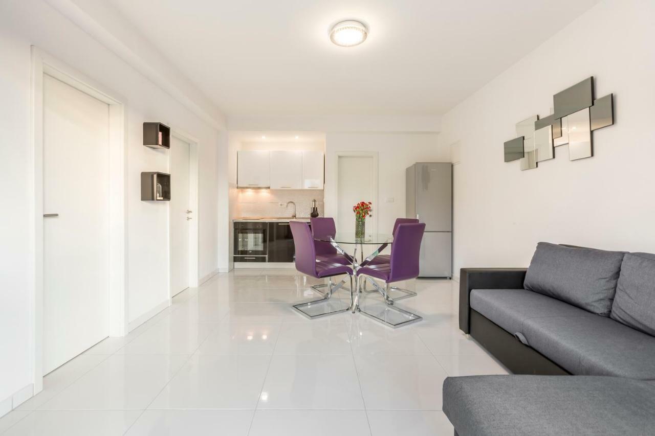 Apartments Karlo โปดสตรานา ภายนอก รูปภาพ