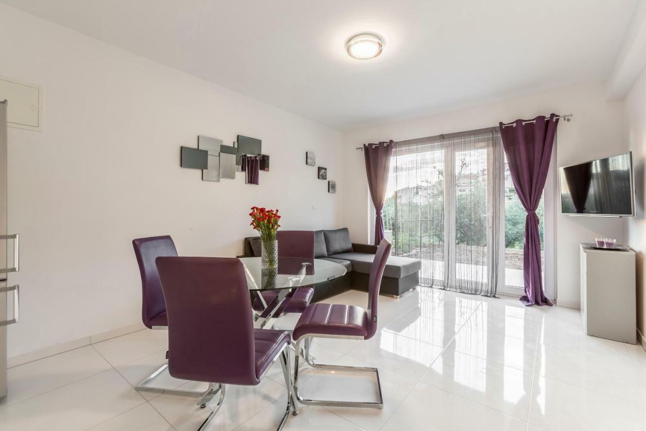 Apartments Karlo โปดสตรานา ภายนอก รูปภาพ