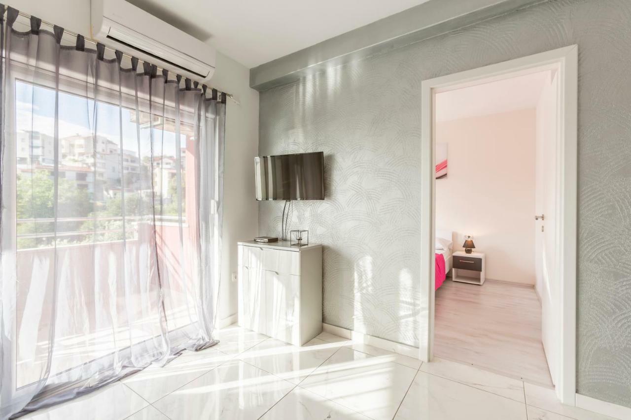 Apartments Karlo โปดสตรานา ภายนอก รูปภาพ