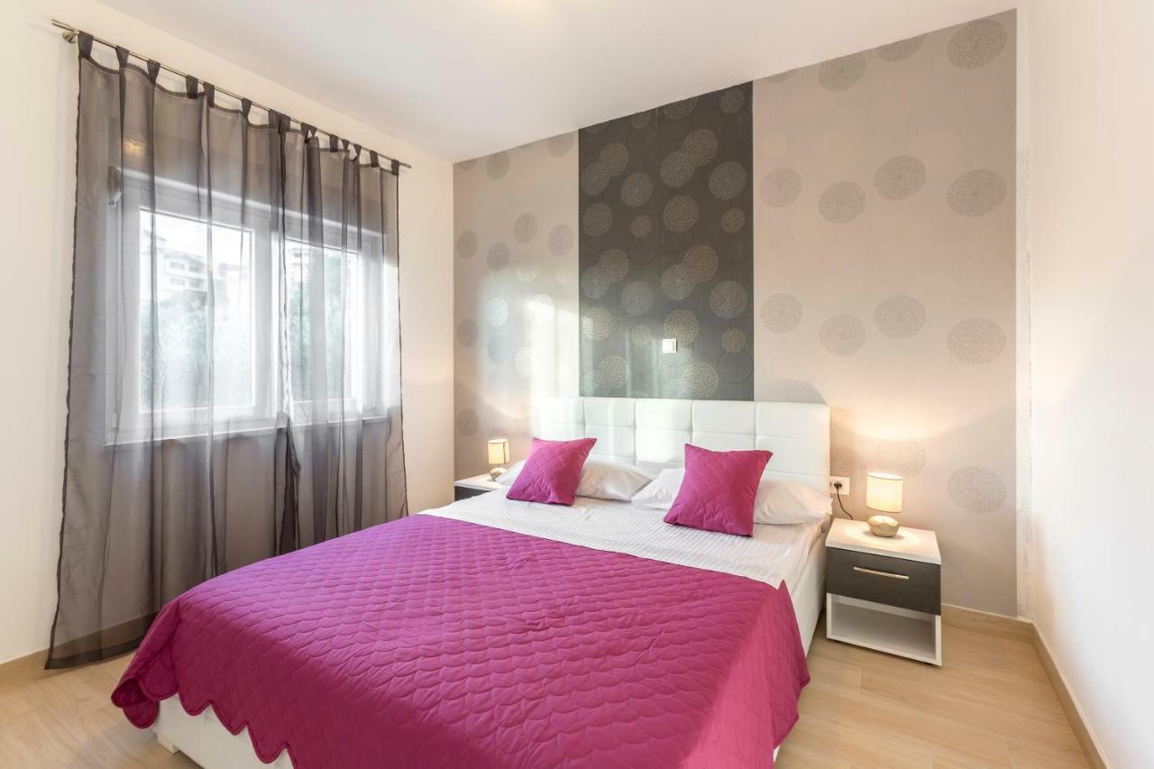 Apartments Karlo โปดสตรานา ภายนอก รูปภาพ
