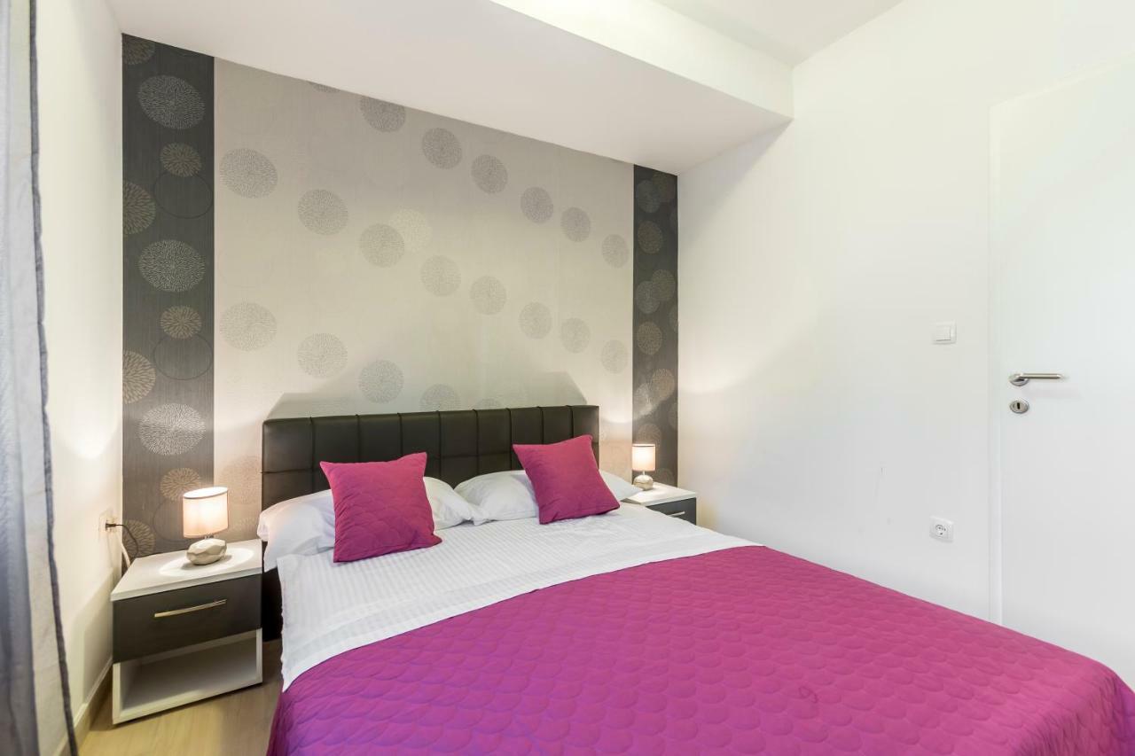 Apartments Karlo โปดสตรานา ภายนอก รูปภาพ